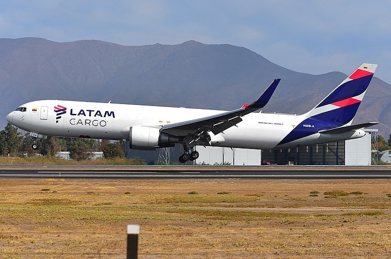 LATAM é eleita a quinta melhor companhia aérea do mundo pelos passageiros -  Prisma - R7 Luiz Fara Monteiro