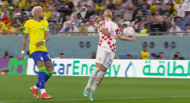 VAR analisou lances, e Fifa vê acerto em polêmicas de Brasil x