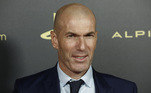Zidane venceu a Bola de Ouro em 1998 e esteve na premiação de 2022