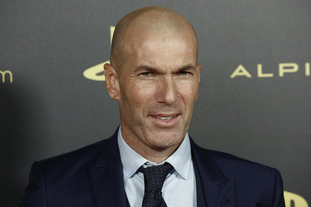 Zidane venceu a Bola de Ouro em 1998 e esteve na premiação de 2022