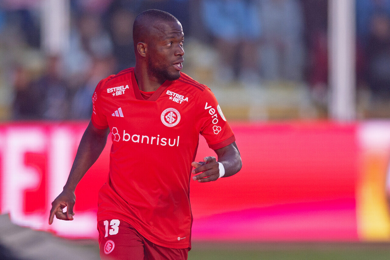 Veja gols: Internacional vence Bolívar e avança para semifinal com dois de  Enner Valencia