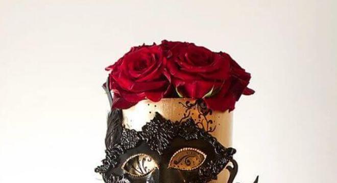 Bolo baile de máscaras