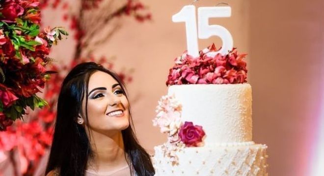 Bolo de 15 anos
