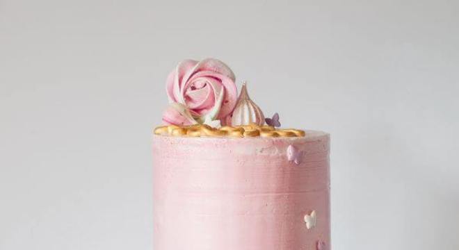 Bolo de 15 anos para festa com tema tropical