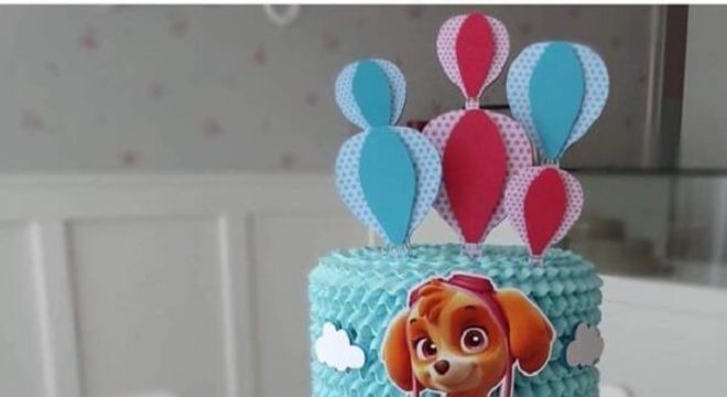 Bolo decorado com o tema patrulha canina para meninas