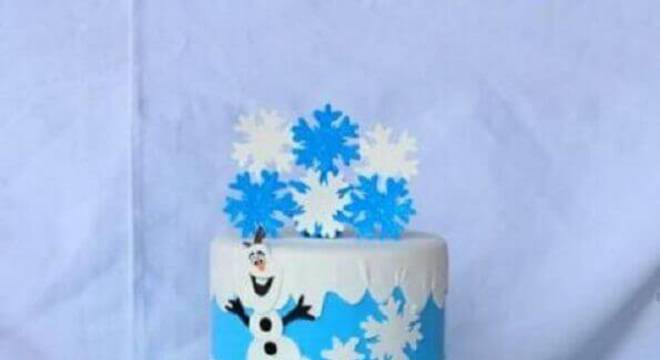 bolo fake da frozen 