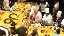 Mercadão de SP comemora 90 anos com bolo gigante