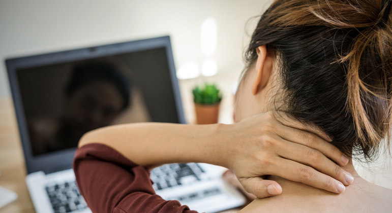 Fisioterapeuta dá dicas de como cuidar do corpo no home office – Notícias