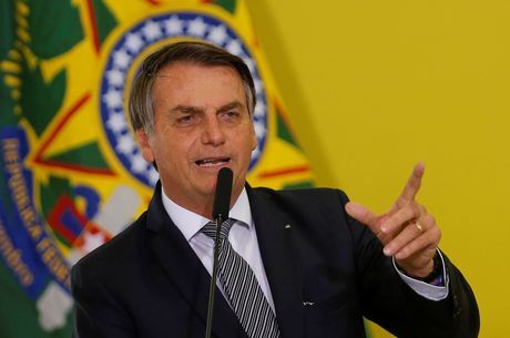 Bolsonaro: aumento de impostos está fora da reforma