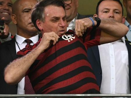 Bolsonaro e Flamengo conseguiram. Futebol estará de volta quinta-feira -  Prisma - R7 Cosme Rímoli