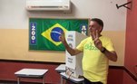 Jair Bolsonaro, candidato à reeleição,votou na zona norte da capital, na Escola Municipal Rosa da Fonseca, no Rio de Janeiro