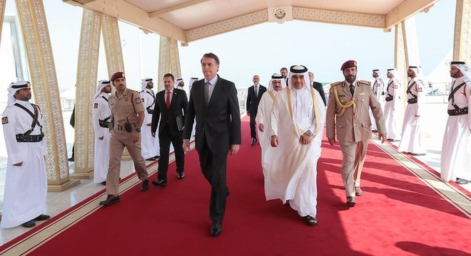 Em chegada a Doha, presidente afirmou que foco da viagem é 'econômico'