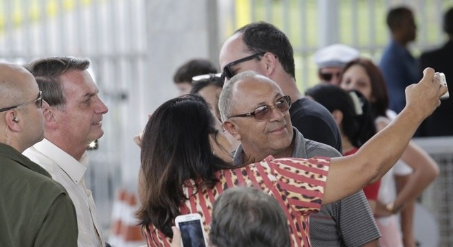 Filha de Bolsonaro vai à Brasília pela primeira vez para diplomação -  Prisma - R7 R7 Planalto