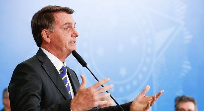 Ninguém é contra dar a proteção e terra aos nossos índios, disse Bolsonaro