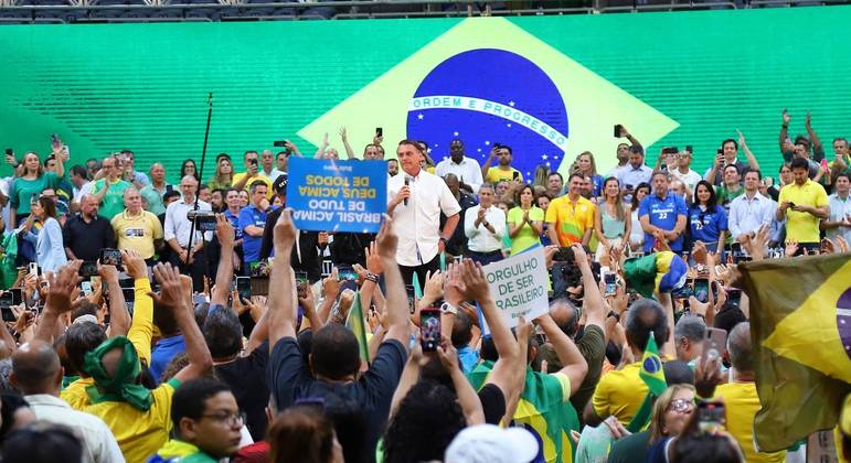 Presidente Bolsonaro discursa durante convenção do PL