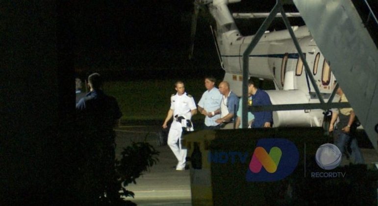 Bolsonaro é levado a hospital de São Paulo durante a madrugada