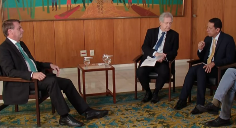 O presidente Jair Bolsonaro durante entrevista ao jornalista Augusto Nunes
