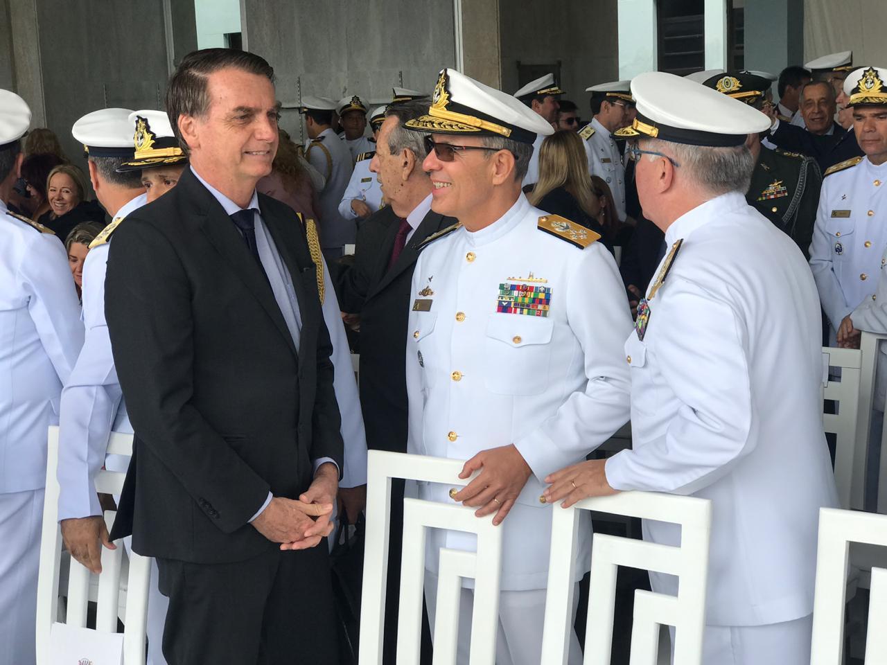 Bolsonaro Participa De Formatura De Aspirantes Da Marinha Do Brasil ...