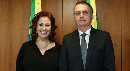 Carla Zambelli teria pressionado por golpe