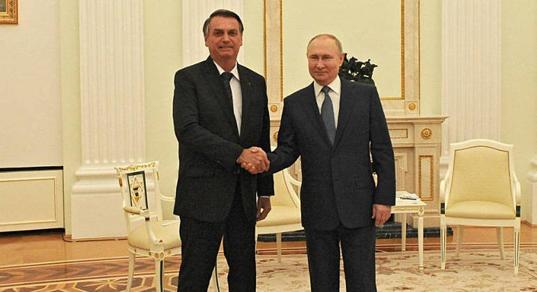 Bolsonaro e Putin, no início do ano, quando foi feito acordo para compra de diesel russo