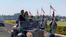 Bolsonaro chega ao Alvorada em Rolls-Royce dirigido por Piquet