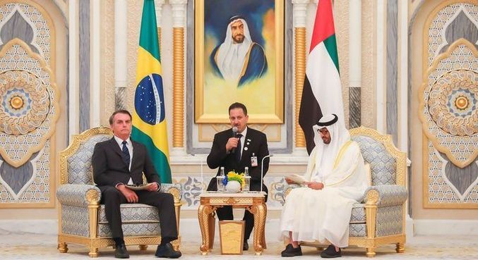 Bolsonaro em visita aos Emirados Árabes, em novembro de 2021
