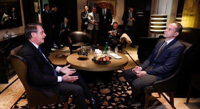 Presidente da República durante entrevista à TV Record, no hotel King David