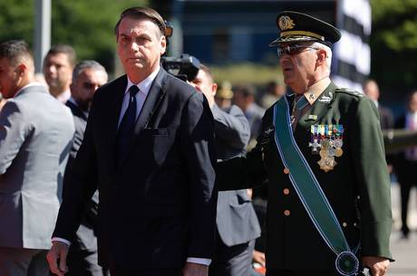 Bolsonaro viajou a SP para participar de cerimônia