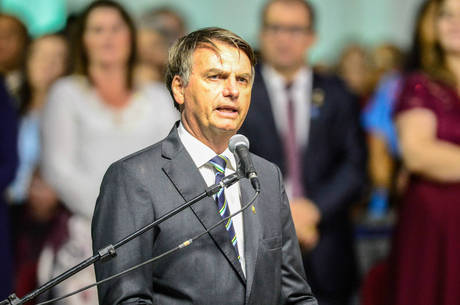 O presidente Jair Bolsonaro, que seria homenageado