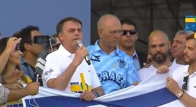 Em discurso, Bolsonaro diz que evangélicos foram decisivos para mudança do país