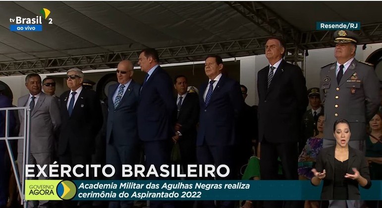 Presidente Jair Bolsonaro participa de formatura de militares da Aman, no Rio de Janeiro