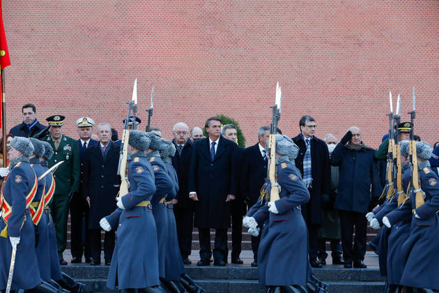 Bolsonaro no Túmulo do Soldado Desconhecido, na Rússia