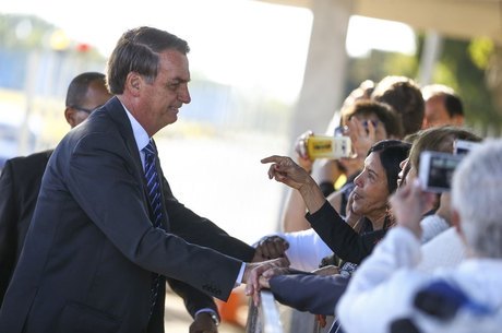 Bolsonaro se reúne com governadores da Amazônia Legal