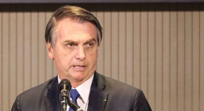 Bolsonaro vai receber o prêmio "Personalidade do Ano" da Câmara de Comércio Brasil-Estados