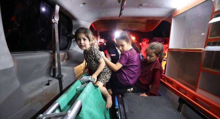 O Hamas acrescentou que a maioria dos mortos e feridos era de 