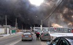 Ao menos 27 pessoas morreram nesta quinta-feira (17) na região de Kharkiv, no leste da Ucrânia, em bombardeios russos, informaram autoridades locais. 
