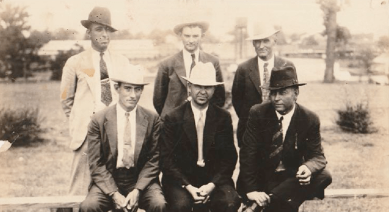 Bonnie e Clyde - a história do casal de criminosos que assombrou os EUA