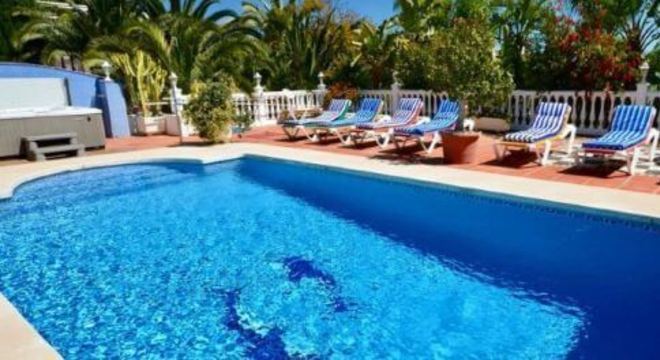 Borda de piscina de vinil com pedra são tomé