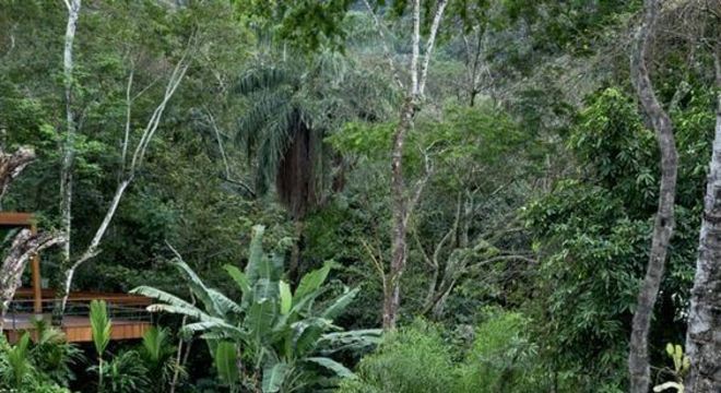 Borda de piscina infinita