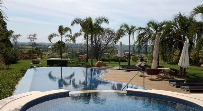 Borda de piscina redonda