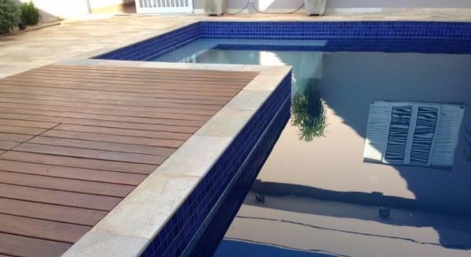Borda para piscina com pedra são tomé