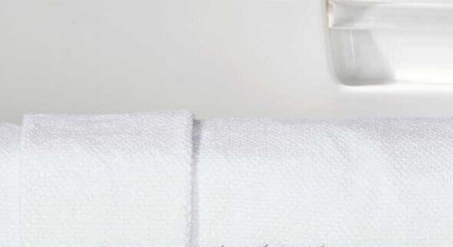 bordados em toalha com tema fundo do mar 