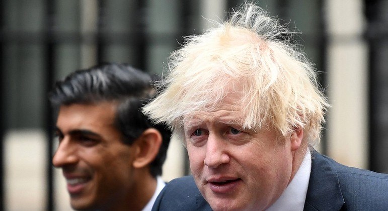 Boris Johnson negou as festas no lockdown, mas depois pediu desculpa pelo ocorrido