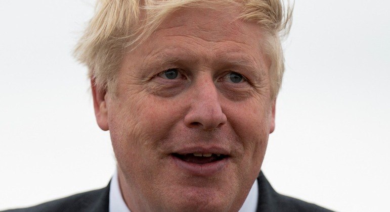 Boris Johnson fala com repórteres após se encontrar com presidente ucraniano