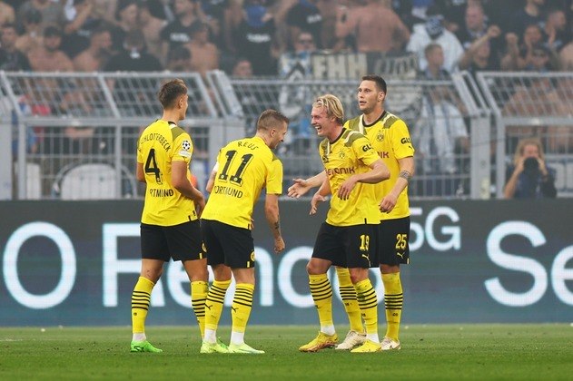 O Borussia Dortmund, da Alemanha, enfrentou o Copenhagen, da Dinamarca. Os alemães, capitaneados por Marco Reus, venceram por 3 a 0 sem surpresas e se tornaram líderes do Grupo G