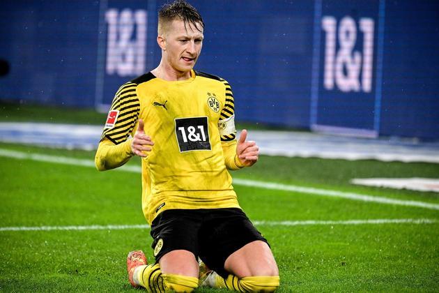 O Borussia Dortmund venceu o Borussia Monchengladbach por 6 a 0 no Signal Iduna Park, pela 23ª rodada da Bundesliga. Sem Haaland, a equipe do técnico Marco Rose voltou a vencer após sofrer uma goleada em casa pela Liga Europa no último jogo. Com a vitória, a diferença para o líder Bayern de Munique é de seis pontos. O destaque foi Marco Reus, que fez dois gols e distribuiu três assistências!