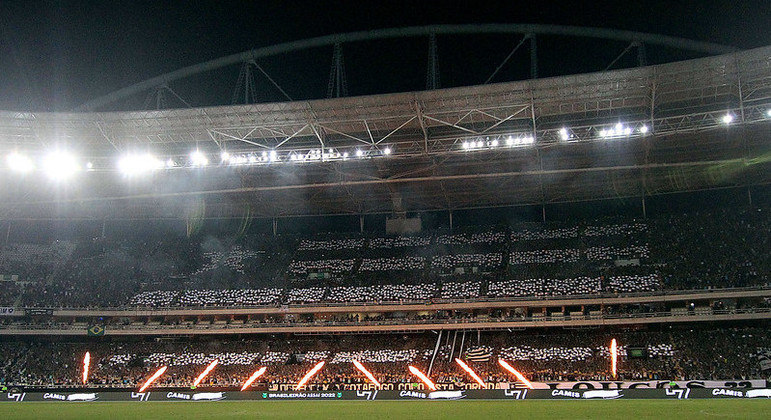 Vasco divulga informações sobre a venda de ingressos para o clássico com o  Botafogo - Esportes - R7 Jogada 10