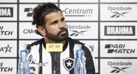 Diego Costa em sua coletiva de apresentação no Botafogo