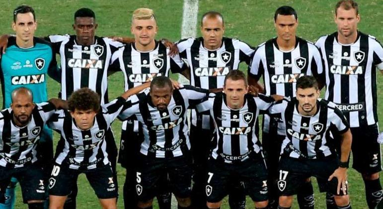 BOTAFOGO: cinco participações (1963, 1973, 1996, 2014 e 2017).