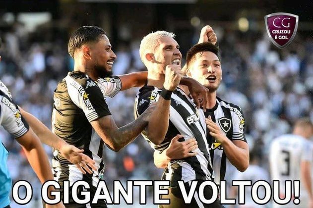 Botafogo confirma presença na Série A em 2022 e torcedores festejam com memes.